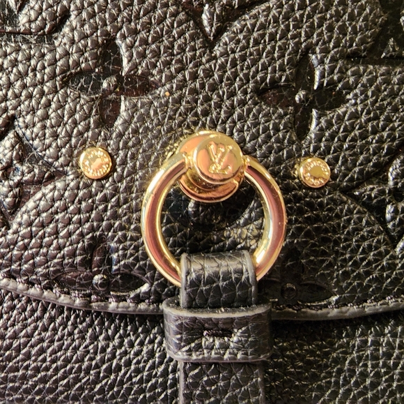 Louis Vuitton bag - Picture 4 of 13